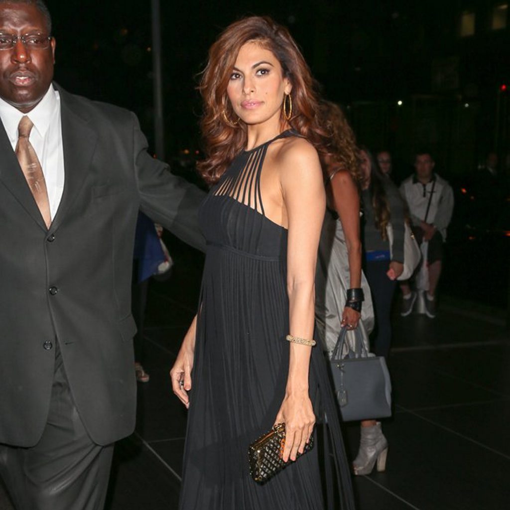 Eva Mendes has no plans for Valentine's Day Eva Mendes has no plans for Valentine's Day